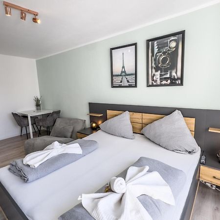 Apartment Fuer 3 Gaeste Mit Kostenlosen Parkplaetzen Und Lift Hannover Buitenkant foto