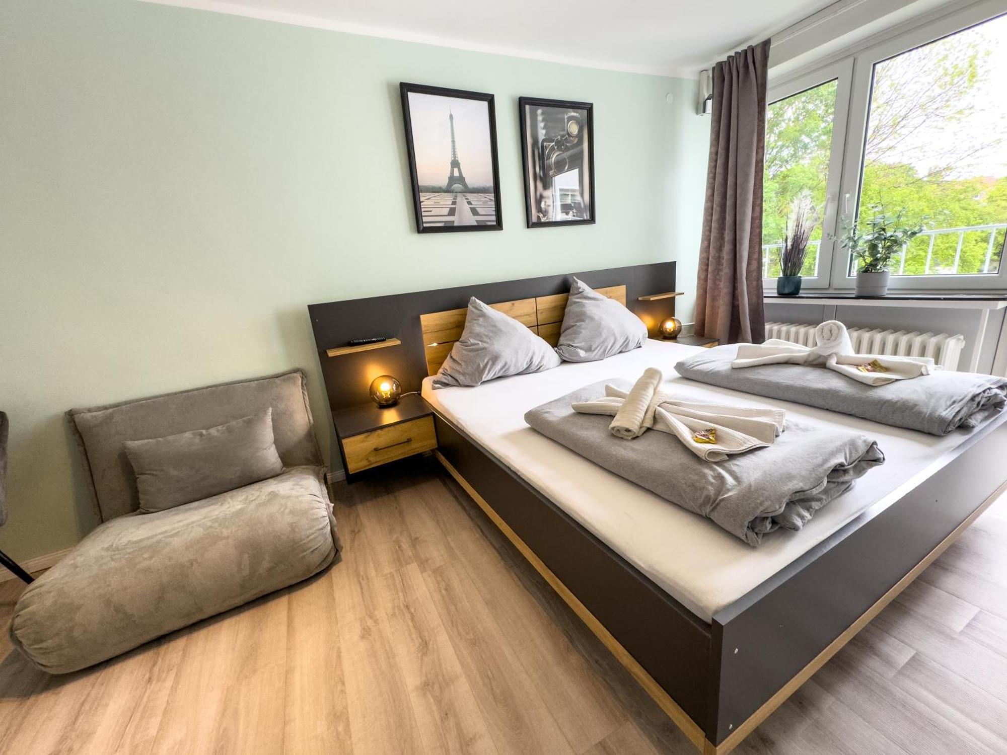 Apartment Fuer 3 Gaeste Mit Kostenlosen Parkplaetzen Und Lift Hannover Buitenkant foto
